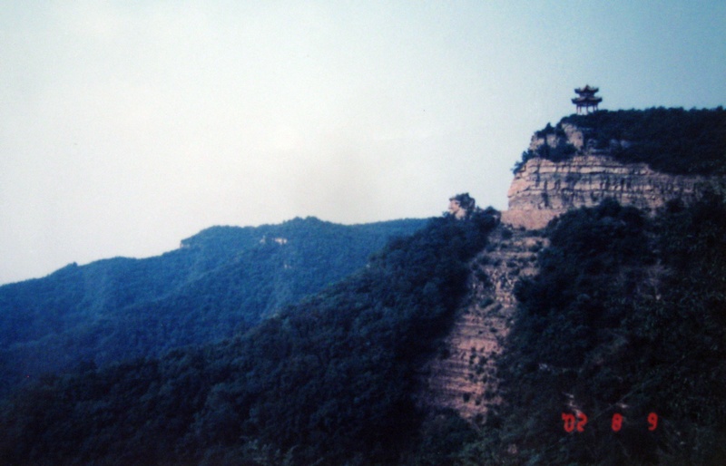 巍巍吕梁山.jpg