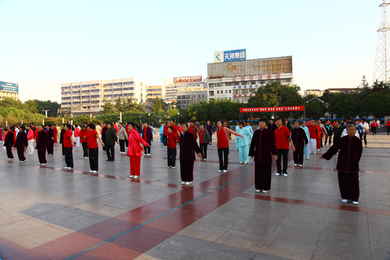 9。26广场 185.jpg