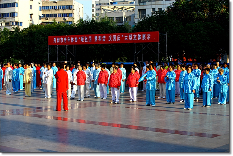 9。26广场 231.jpg