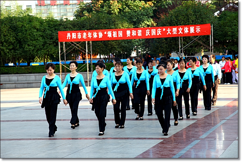 9。26广场 264.jpg