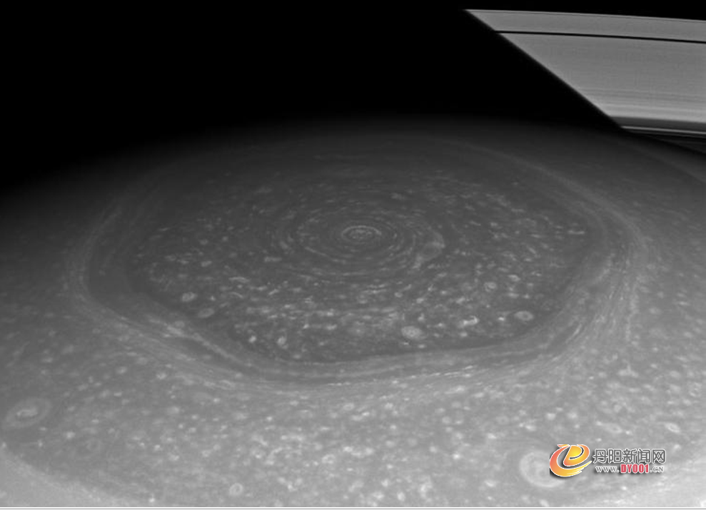 土星的六边形和光环.PNG