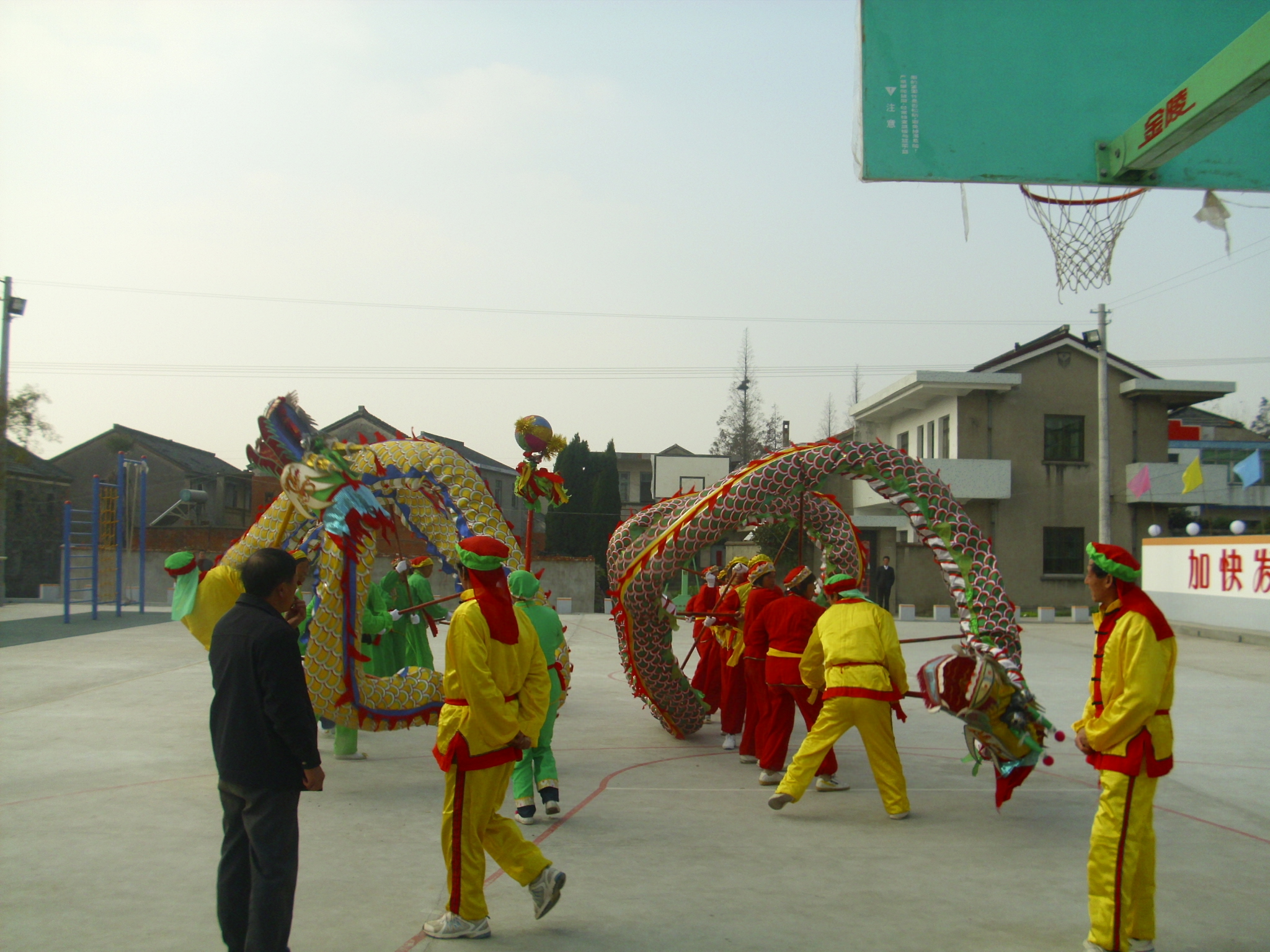 欢乐的黄固莊村