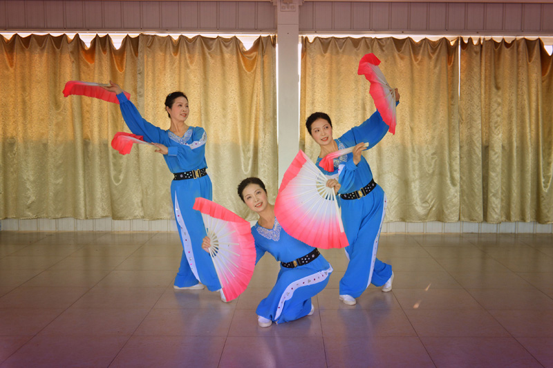 02a.jpg