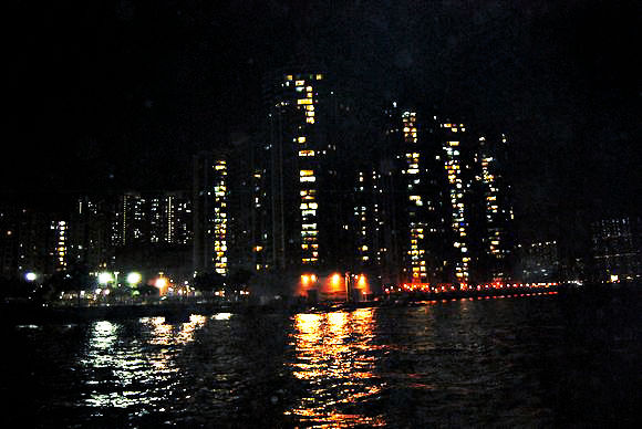 维多利亚港湾夜景1.JPG