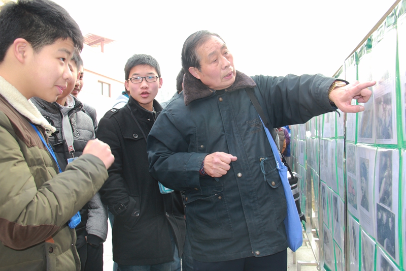 2014学雷锋图片展 014_副本.jpg