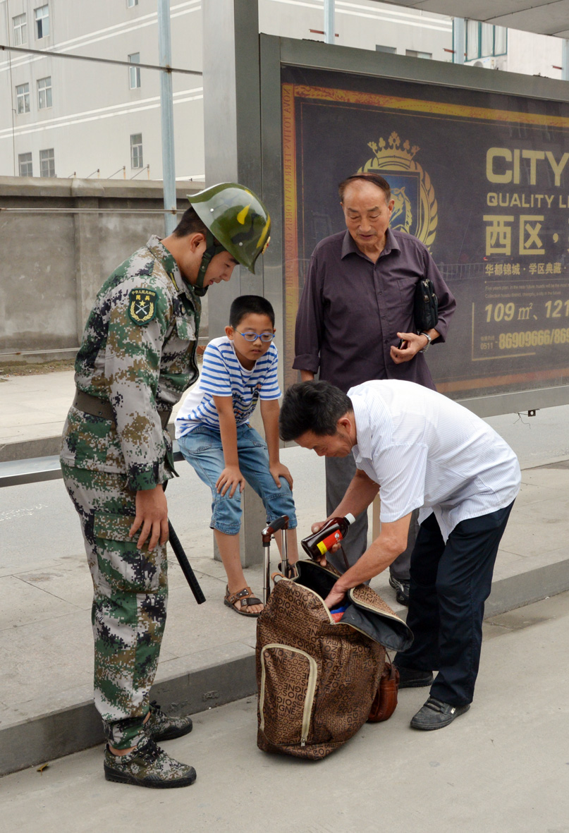 杨建军——青奥安保，丹阳民兵和应征青年齐上阵（7）.JPG