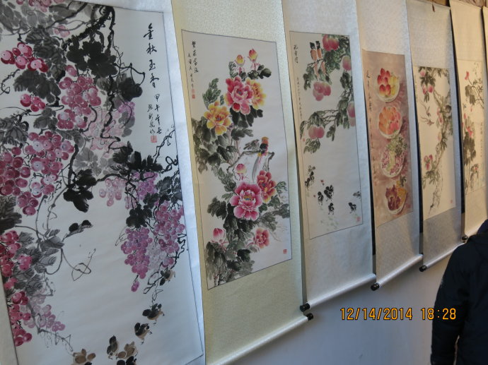 80多岁高龄的张彩凤老学姐的画展作品。