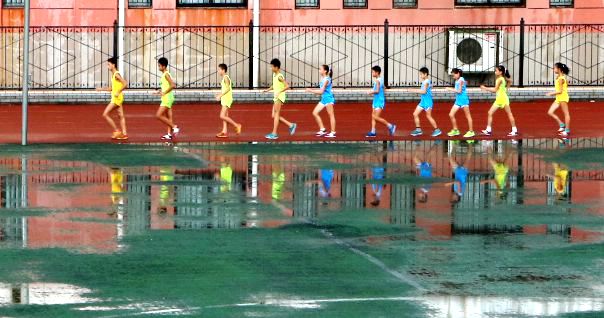 雨 后.jpg