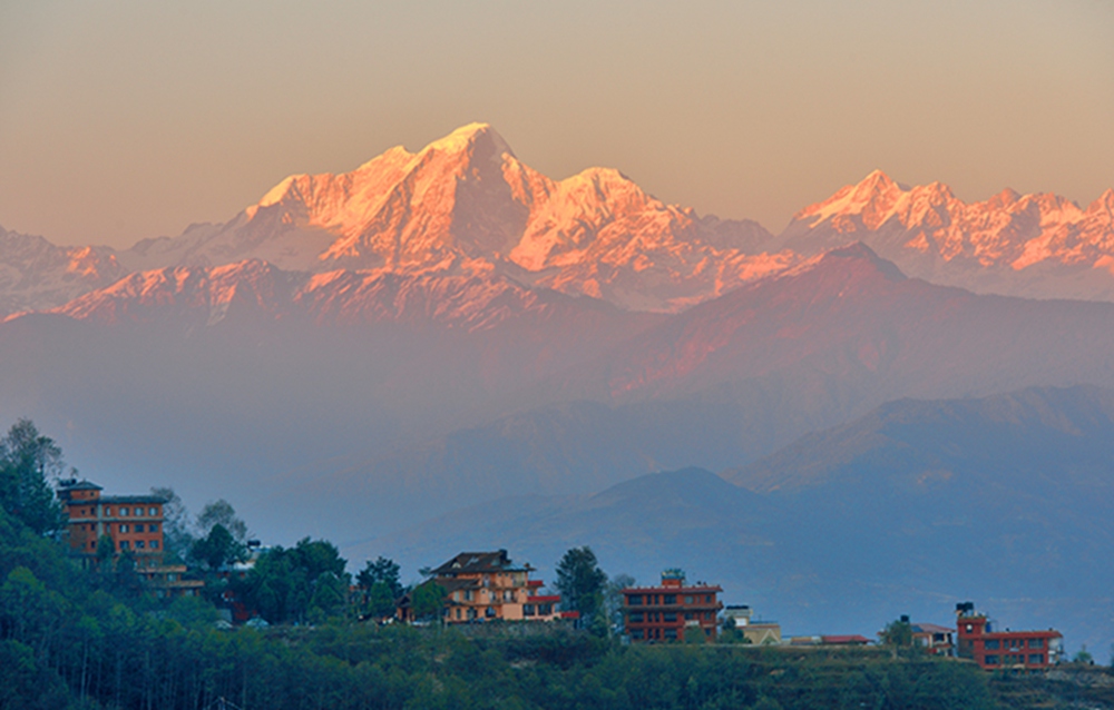 11.日照珠穆朗玛峰   2015.03.11摄于尼泊尔纳加阔特.jpg