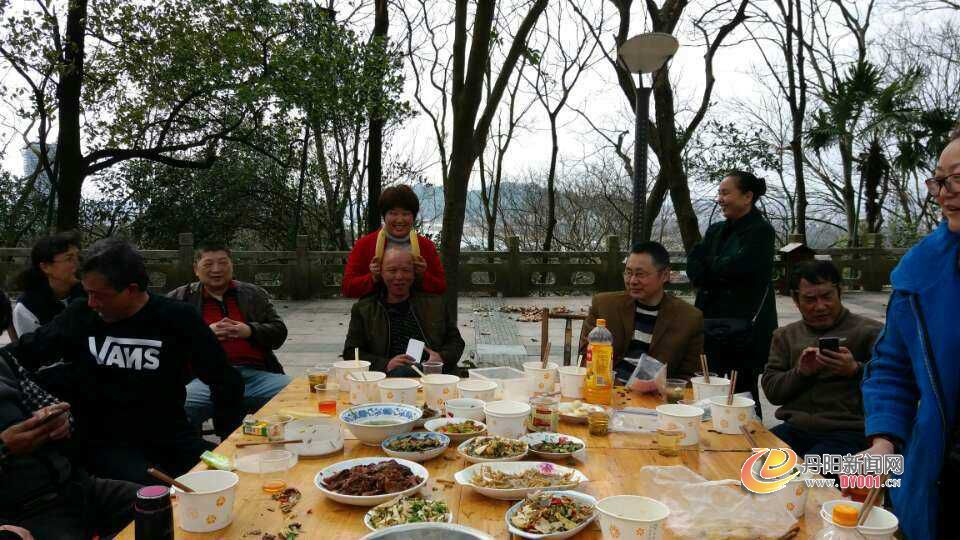 春节户外聚会