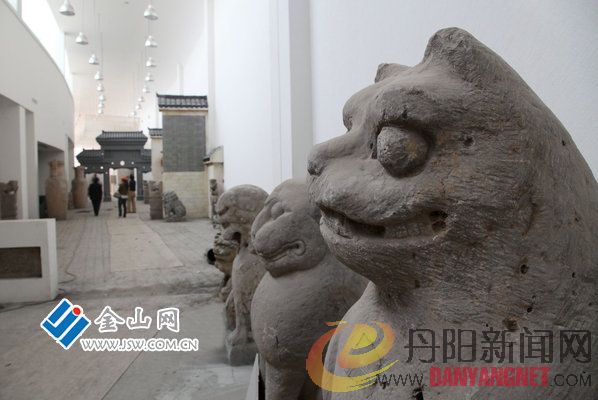 580根拴马桩组成的拴马桩阵2.jpg
